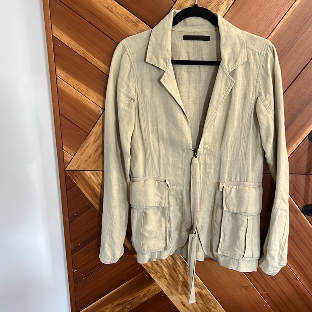 NWOT Nicholas K womens 100% Linen, pale sage green blazer style jacket, SMALL